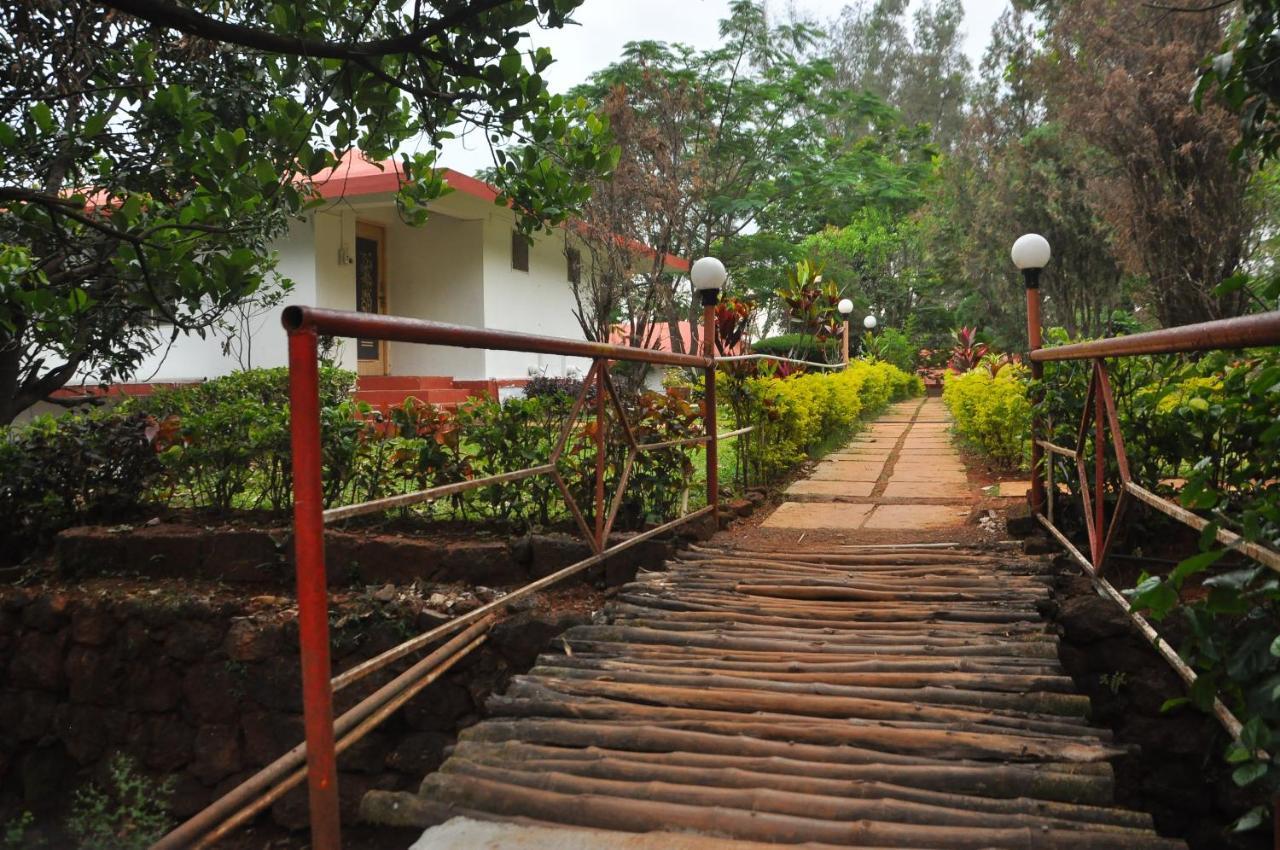 Koyna Lake Resort Koynanagar Екстериор снимка