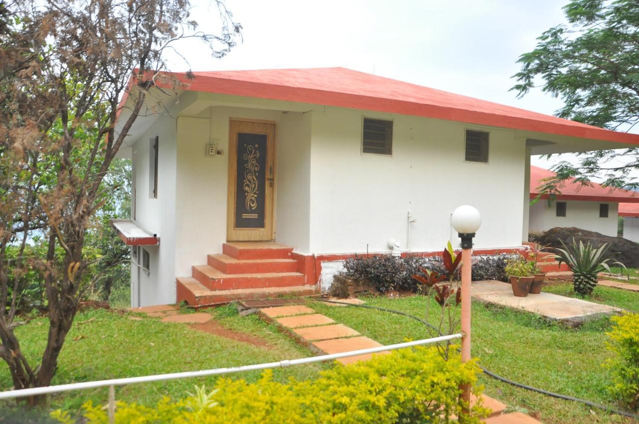 Koyna Lake Resort Koynanagar Екстериор снимка